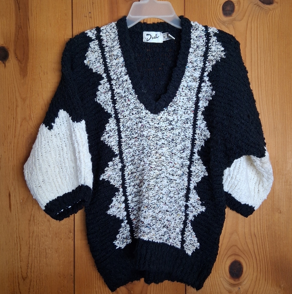Duet Women's Knit Dolman Sleeve VNeck Sweater